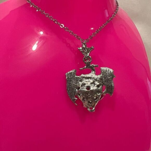 Whimsical Dragon Purple Heart Pendant Silver-Tone Necklace NEW - Picture 4 of 4